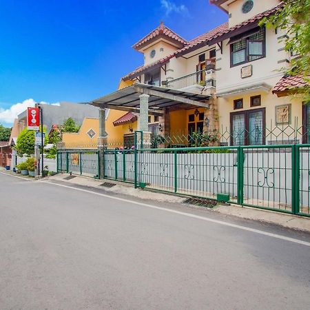 Oyo 3217 The Ts Homestay مالانغ المظهر الخارجي الصورة