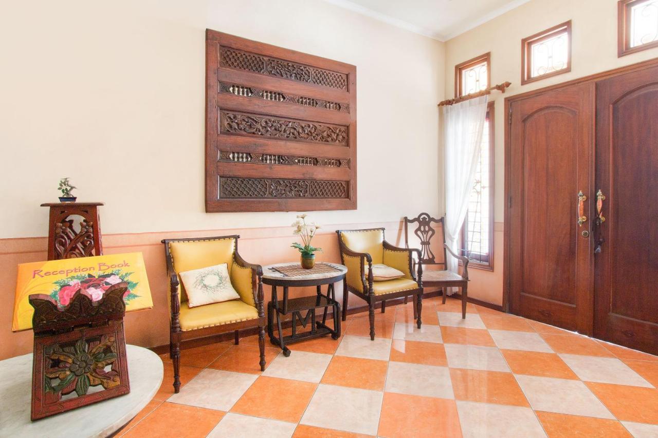 Oyo 3217 The Ts Homestay مالانغ المظهر الخارجي الصورة